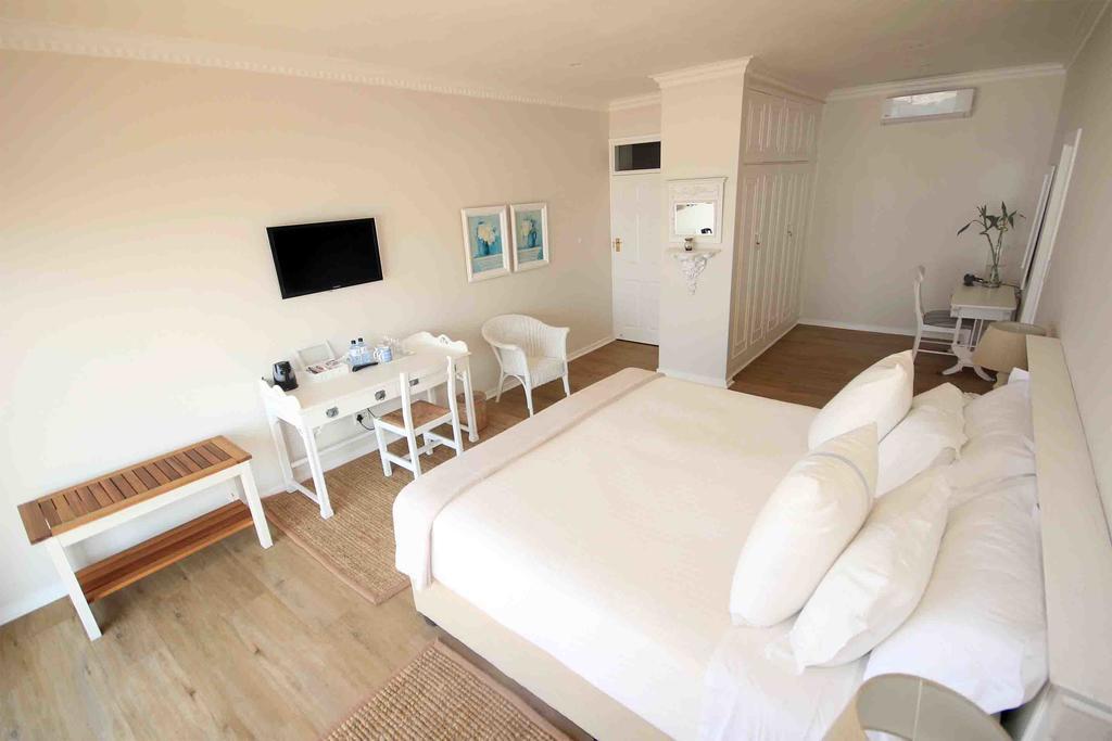 ウムドロティ フェアライト ビーチ ハウス Bed & Breakfast エクステリア 写真